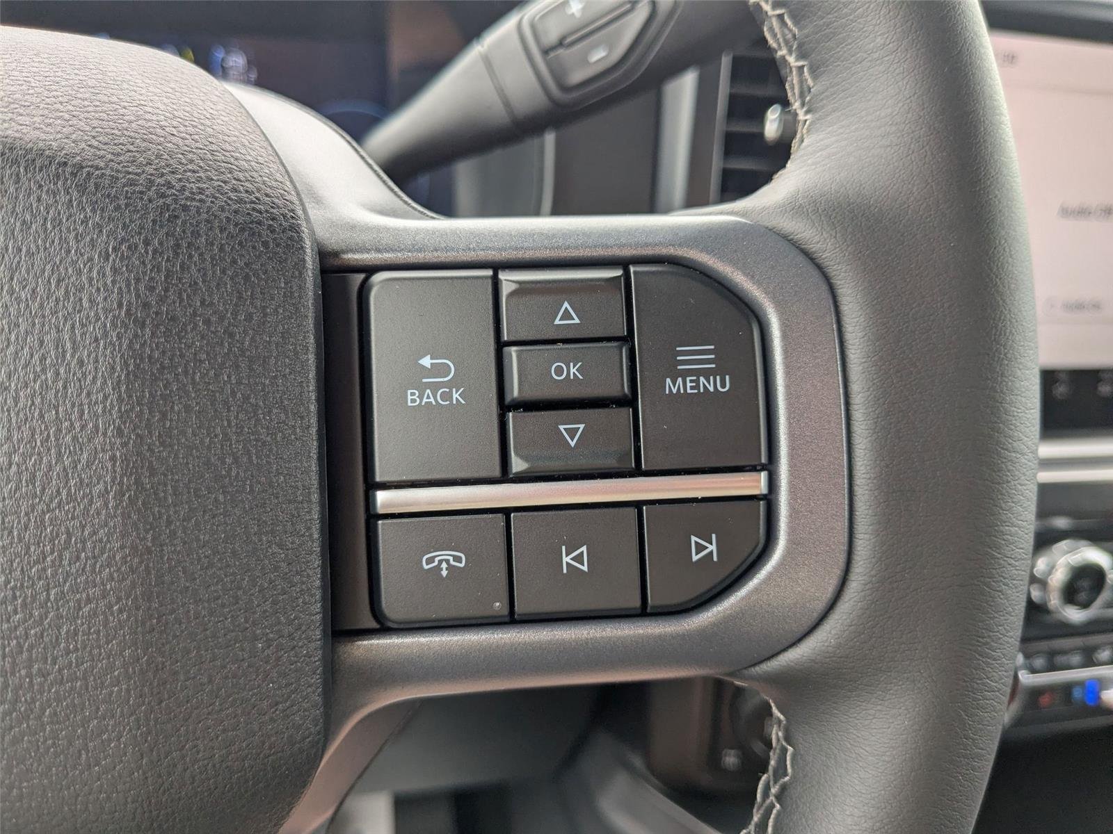 New 2026 Carbonized Gray Metallic Ford F-350® Lariat® image 18