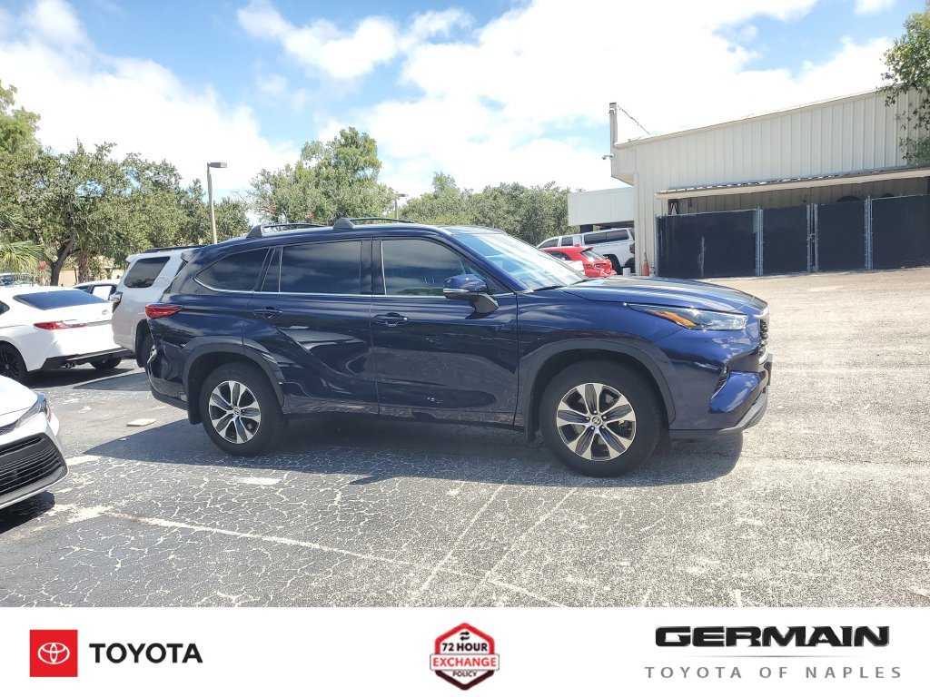 Used 2022 Blue Toyota XLE image 8
