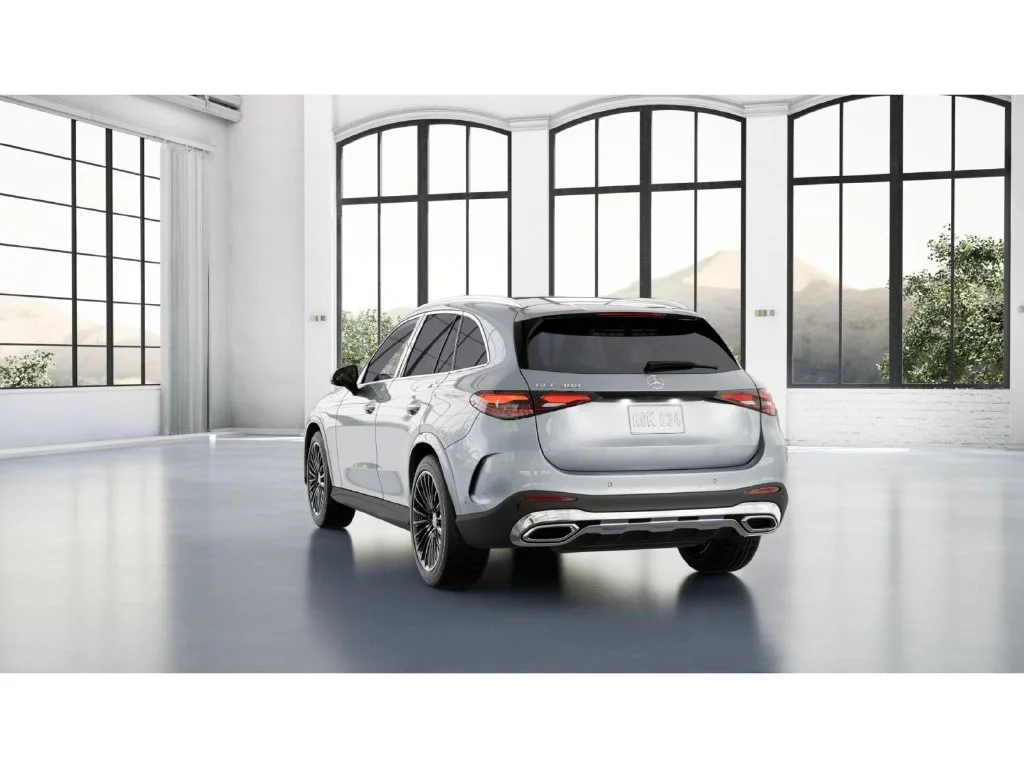 New 2027 Silver Mercedes-Benz GLC 300 image 27
