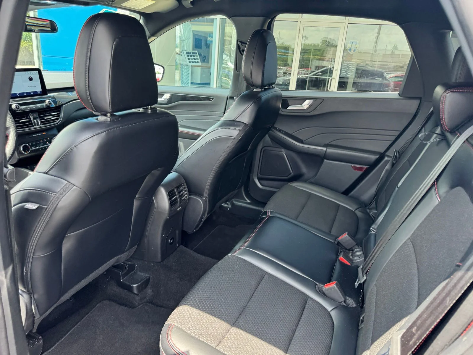 2025 Ford Escape ST-Line Select - Photo 20
