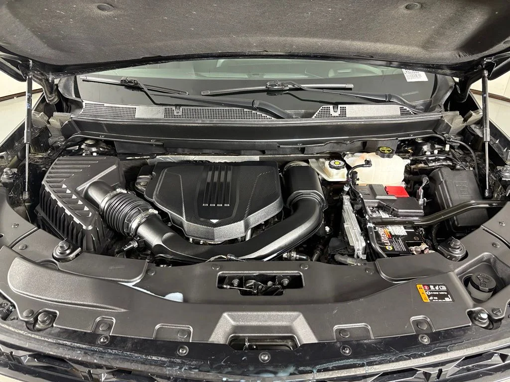 Used 2025 Black Chevrolet Z71 image 45