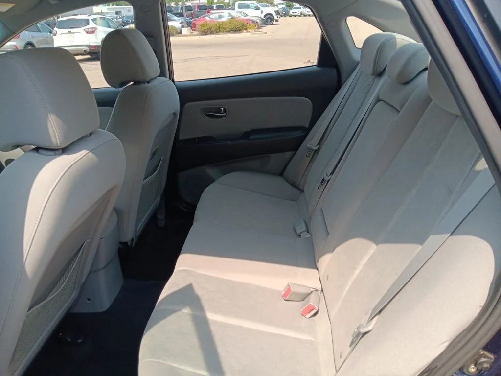 Used 2010 Regatta Blue Pearl Hyundai SE image 24