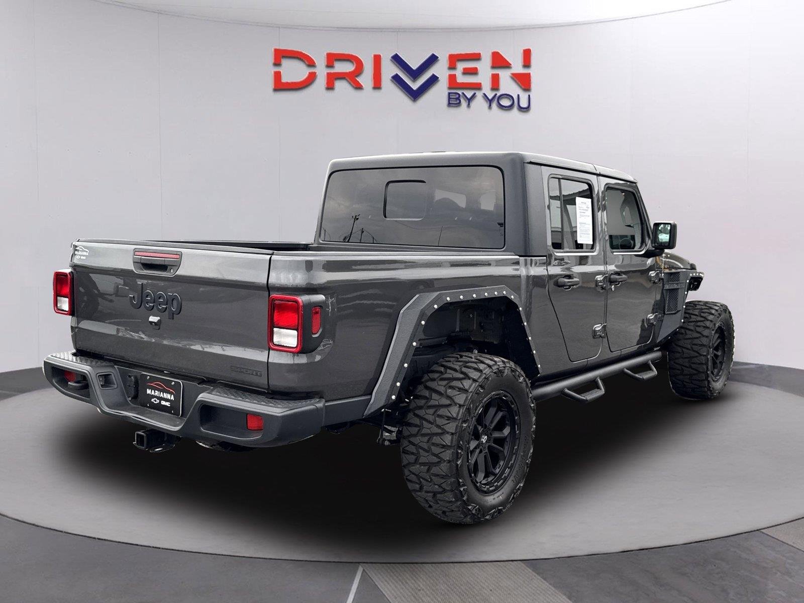 Used 2021 Granite Crystal Metallic Clearcoat Jeep Sport S image 4