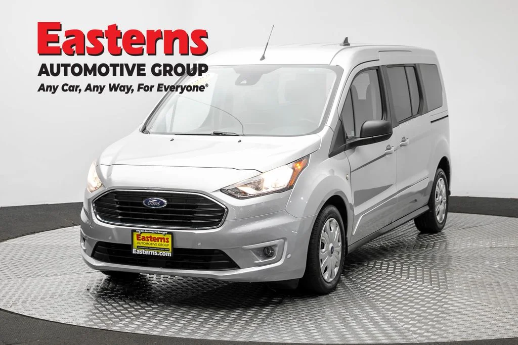 Used 2022 Silver Ford XLT image 1