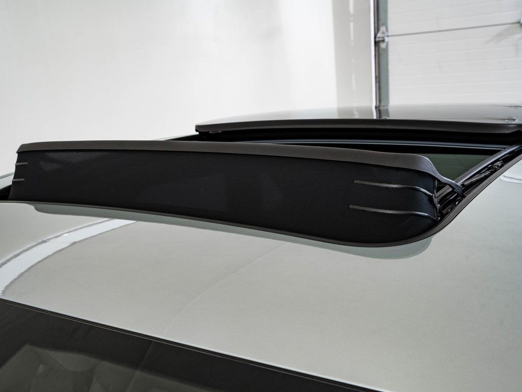 Used 2025 Dolomite Silver Metallic Porsche  image 27