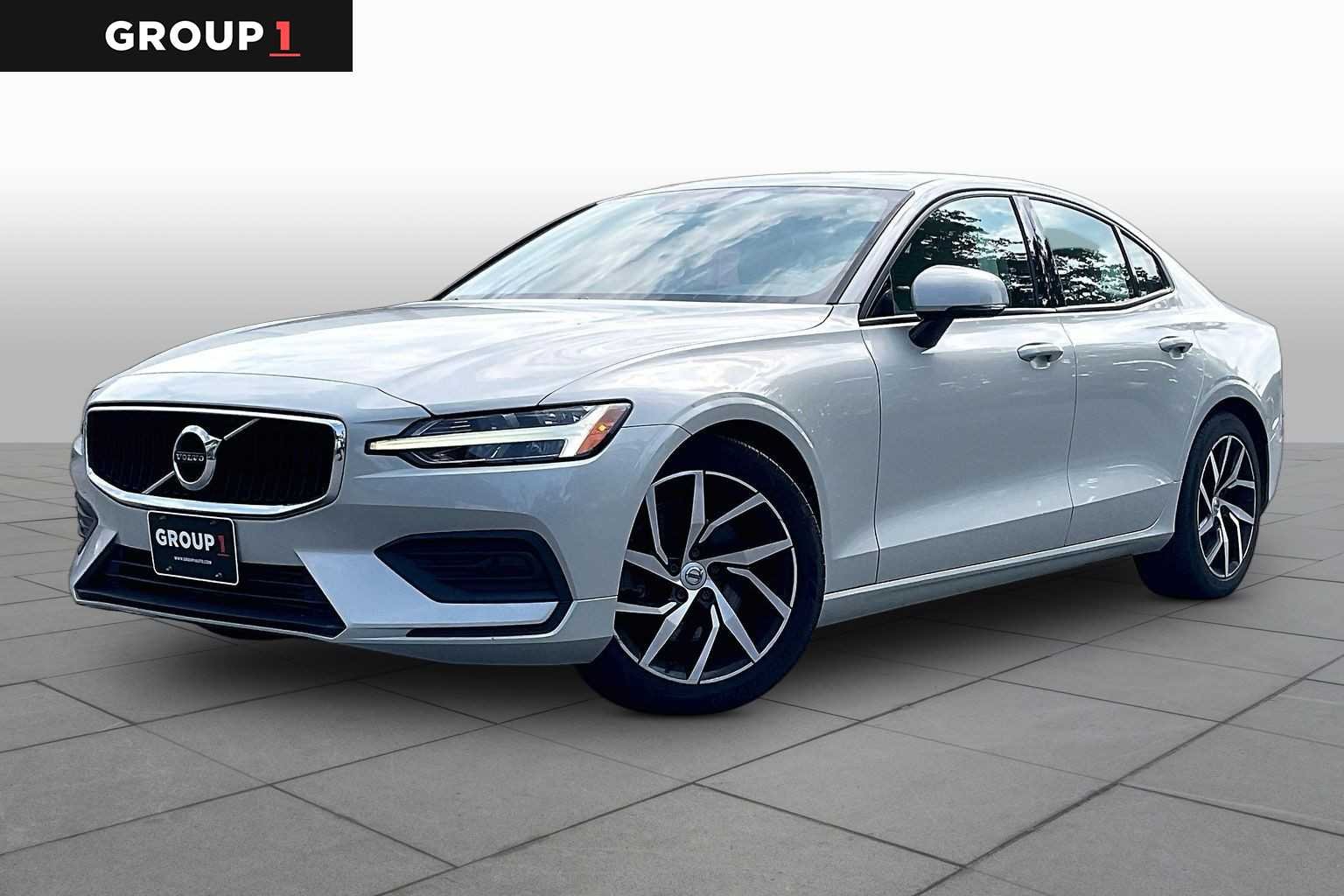 Pre-Owned 2020 Volvo S60 Momentum