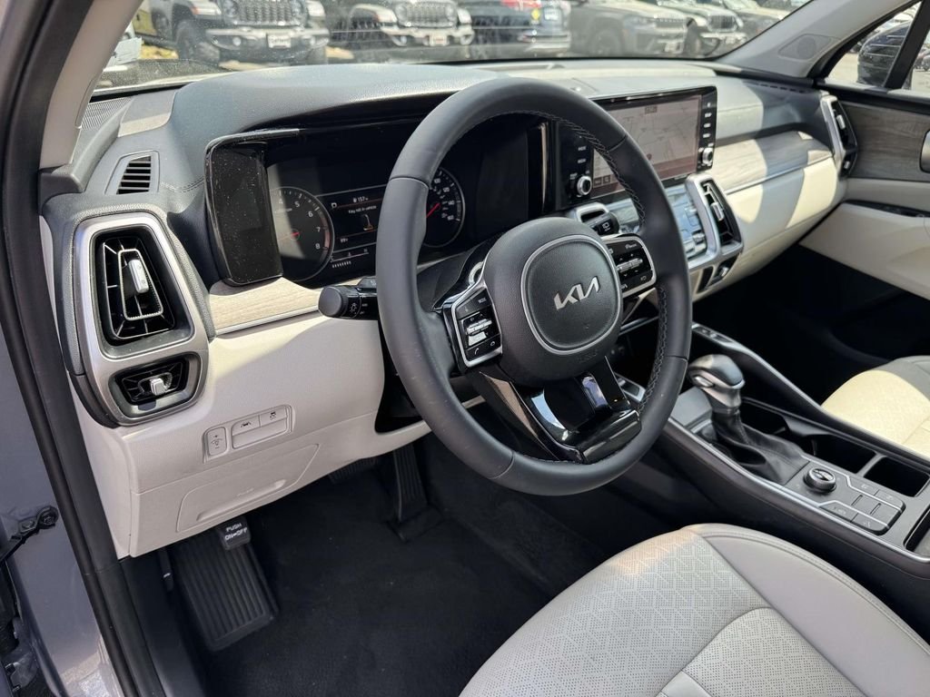 Used 2023 Silver Kia X-Line S image 2