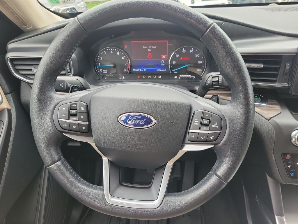 Used 2020 Silver Ford Limited image 24