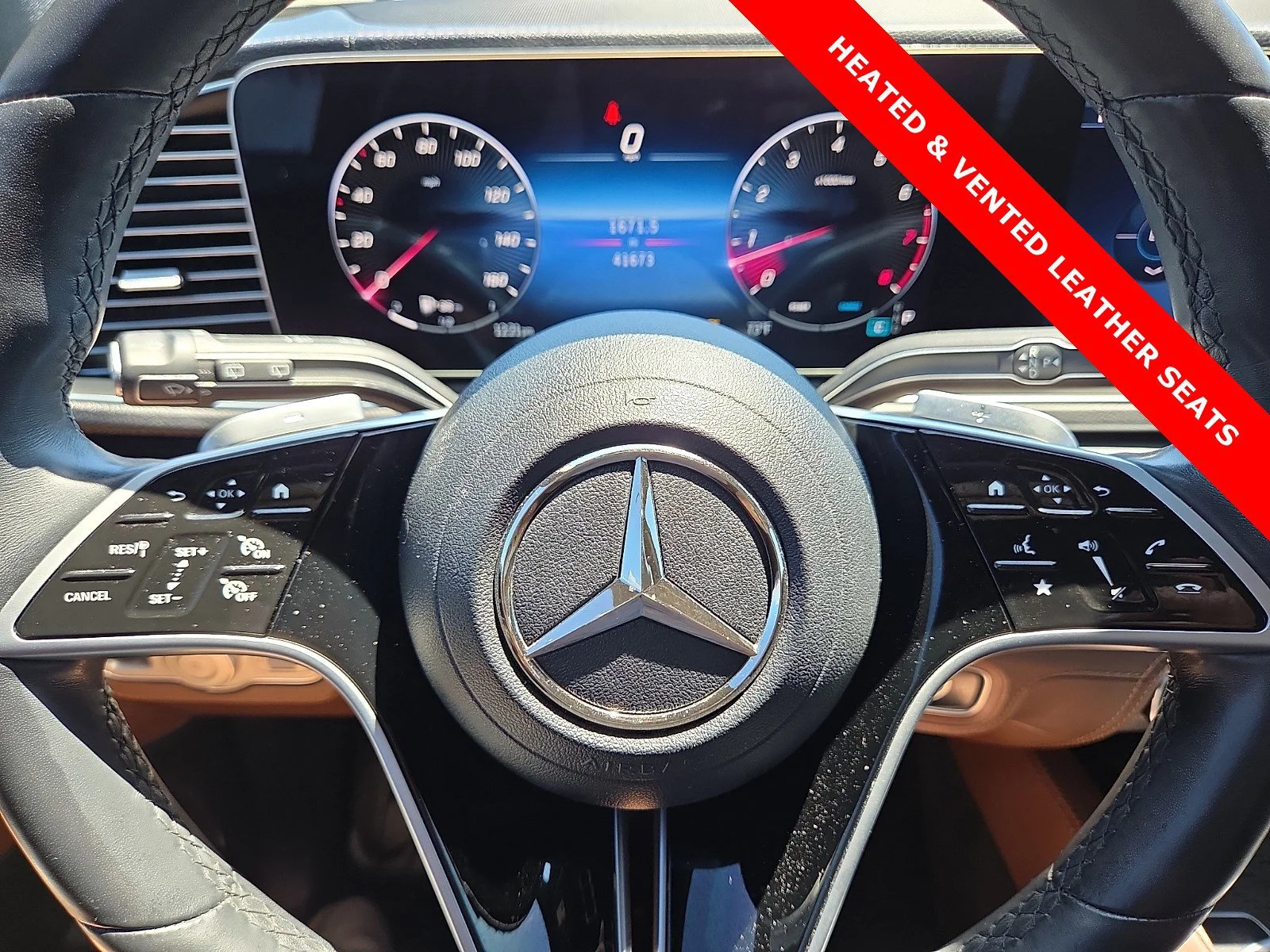 Used 2024 Polar White Mercedes-Benz GLE 350 image 24