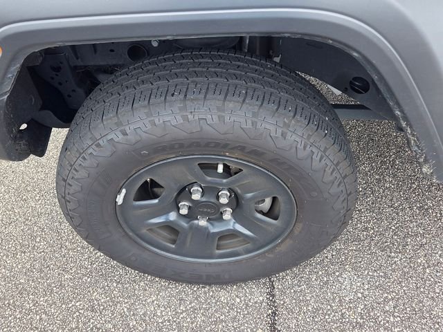 Used 2025 White Jeep Sport image 13