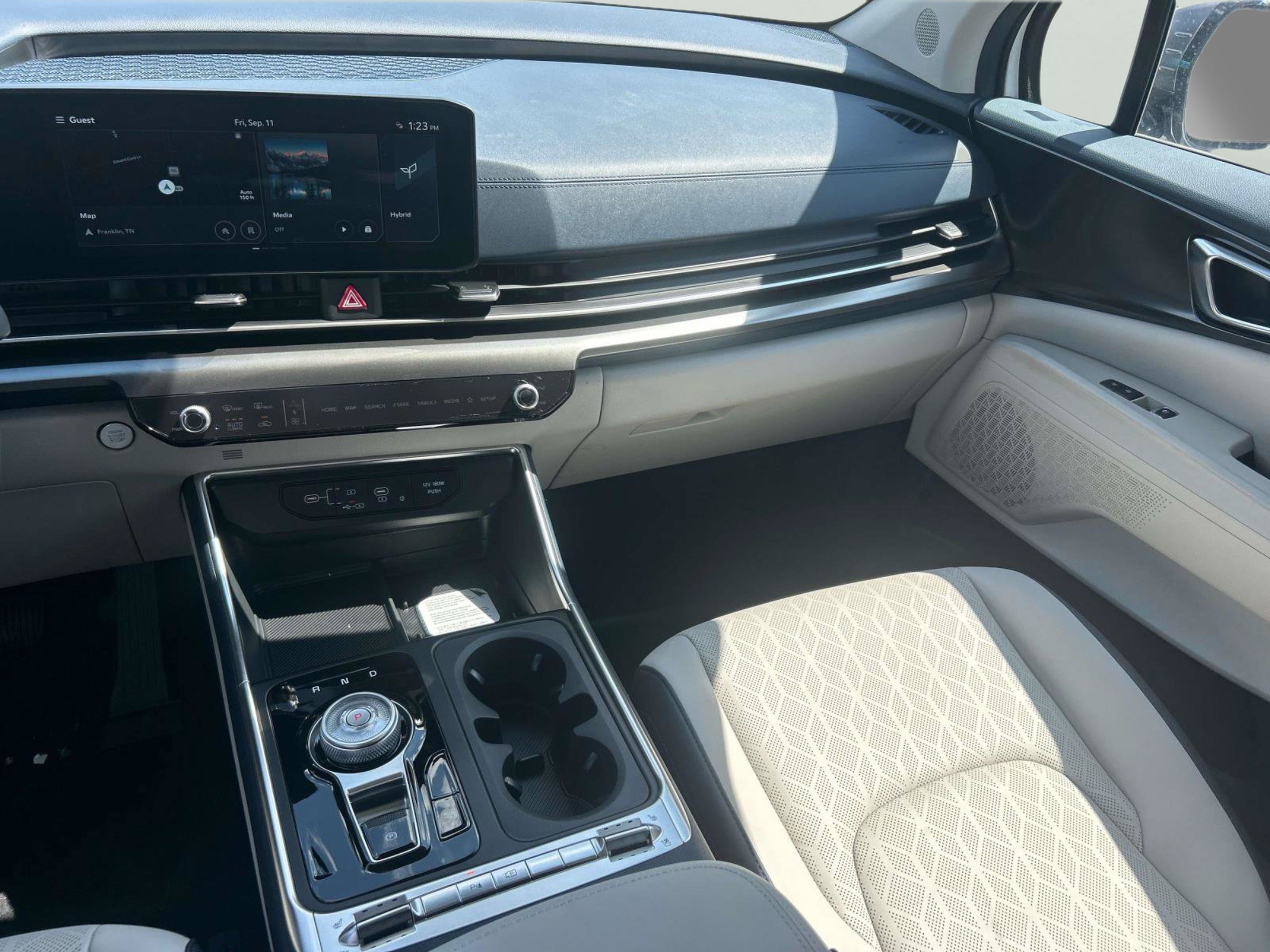 New 2027 Snow White Pearl Kia SX image 12