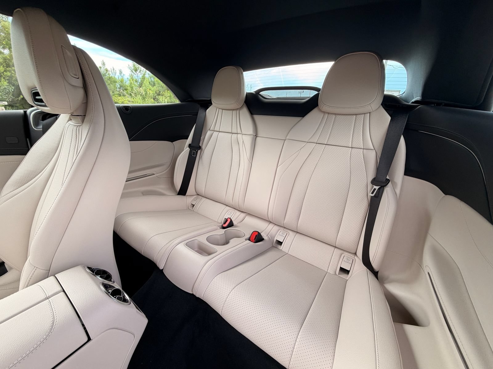 New 2027 White Mercedes-Benz CLE 300 image 32