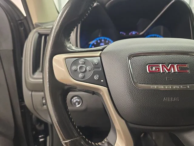 Used 2022 Onyx Black GMC Denali image 30