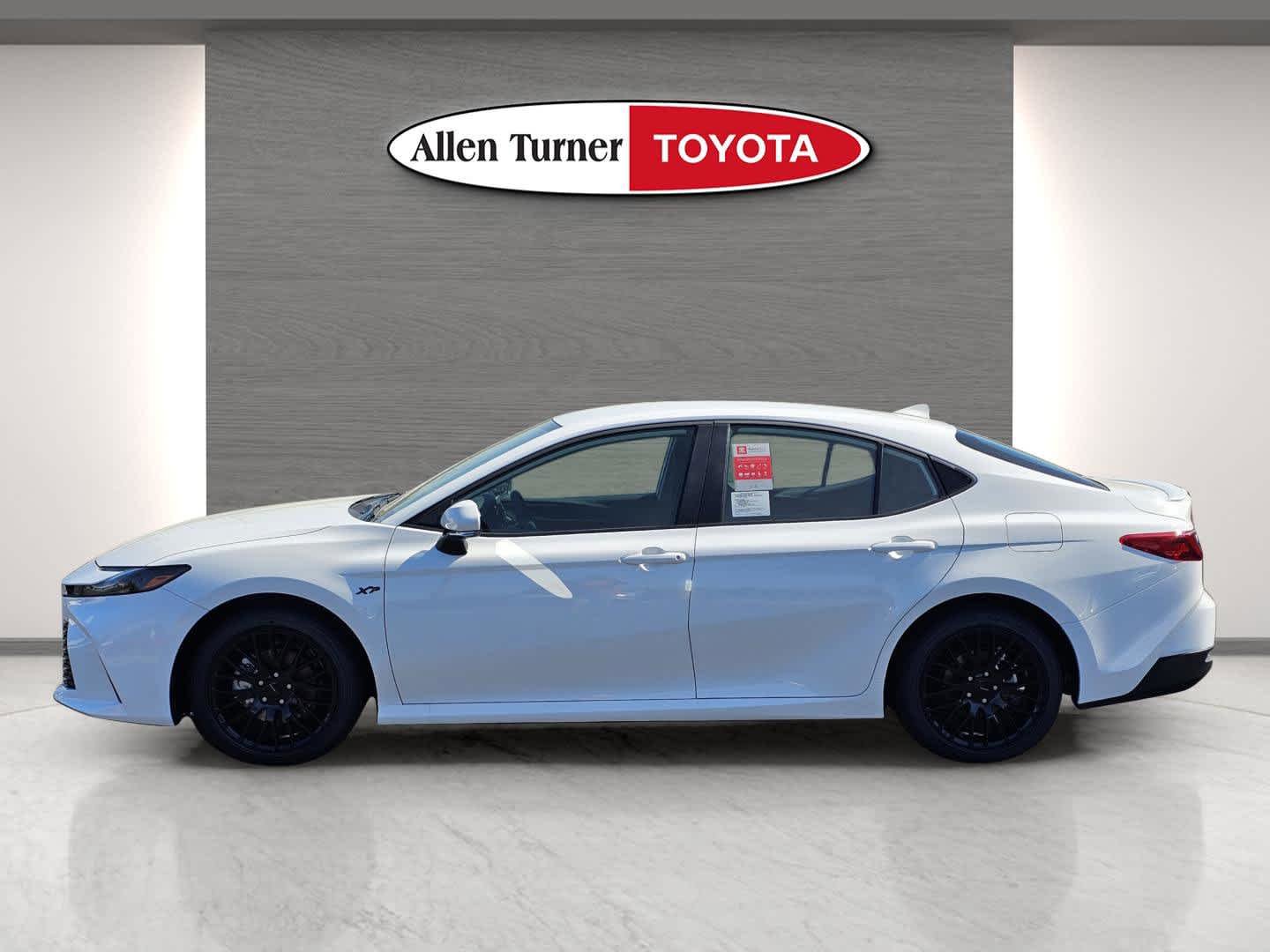 New 2026 Ice Cap Toyota LE image 5