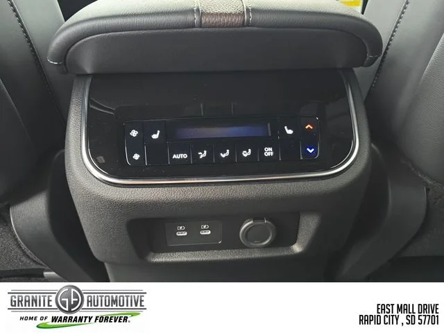 2026 Nissan Armada Platinum Reserve - Photo 37