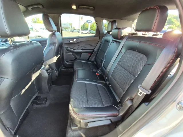 Used 2023 Silver Ford ST-Line image 29