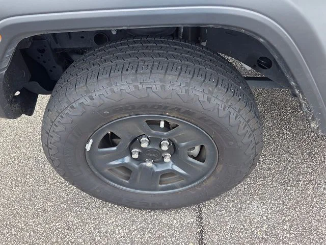 Used 2025 White Jeep Sport image 13