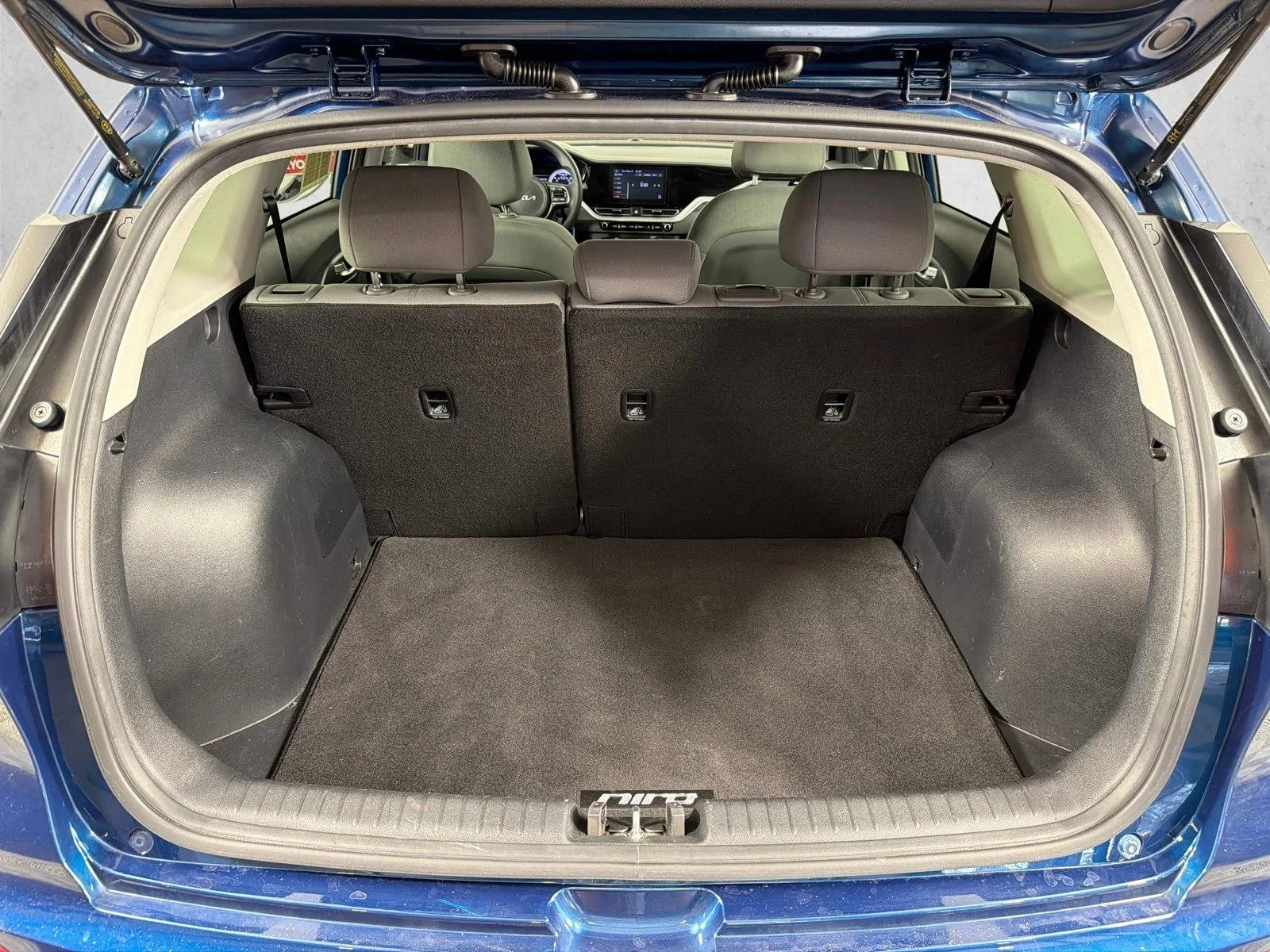 Used 2022 Blue Kia LX image 18