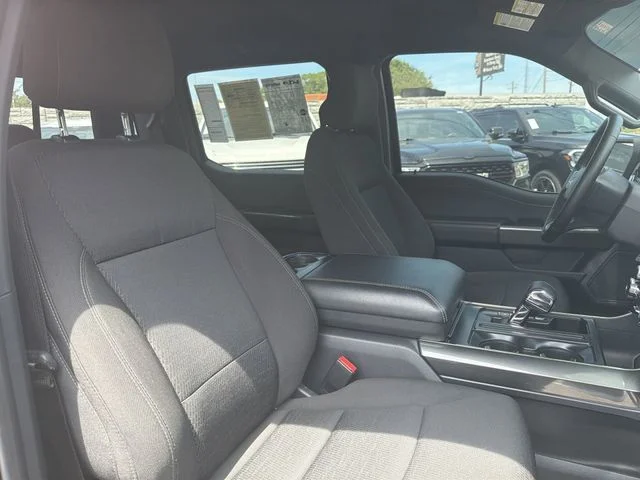Used 2023 Silver Ford XLT image 23