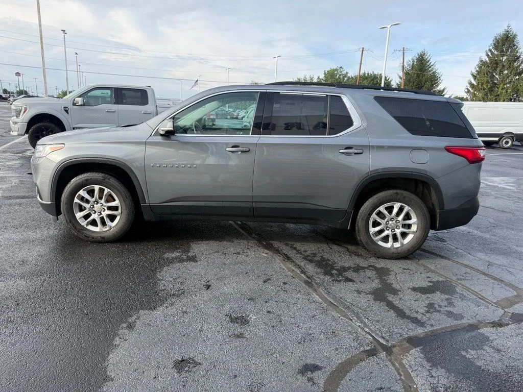 Used 2019 Gray Chevrolet 3LT image 9