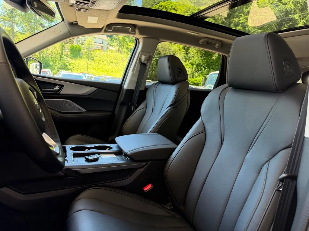 New 2026 Liquid Carbon Metallic Acura Base image 15
