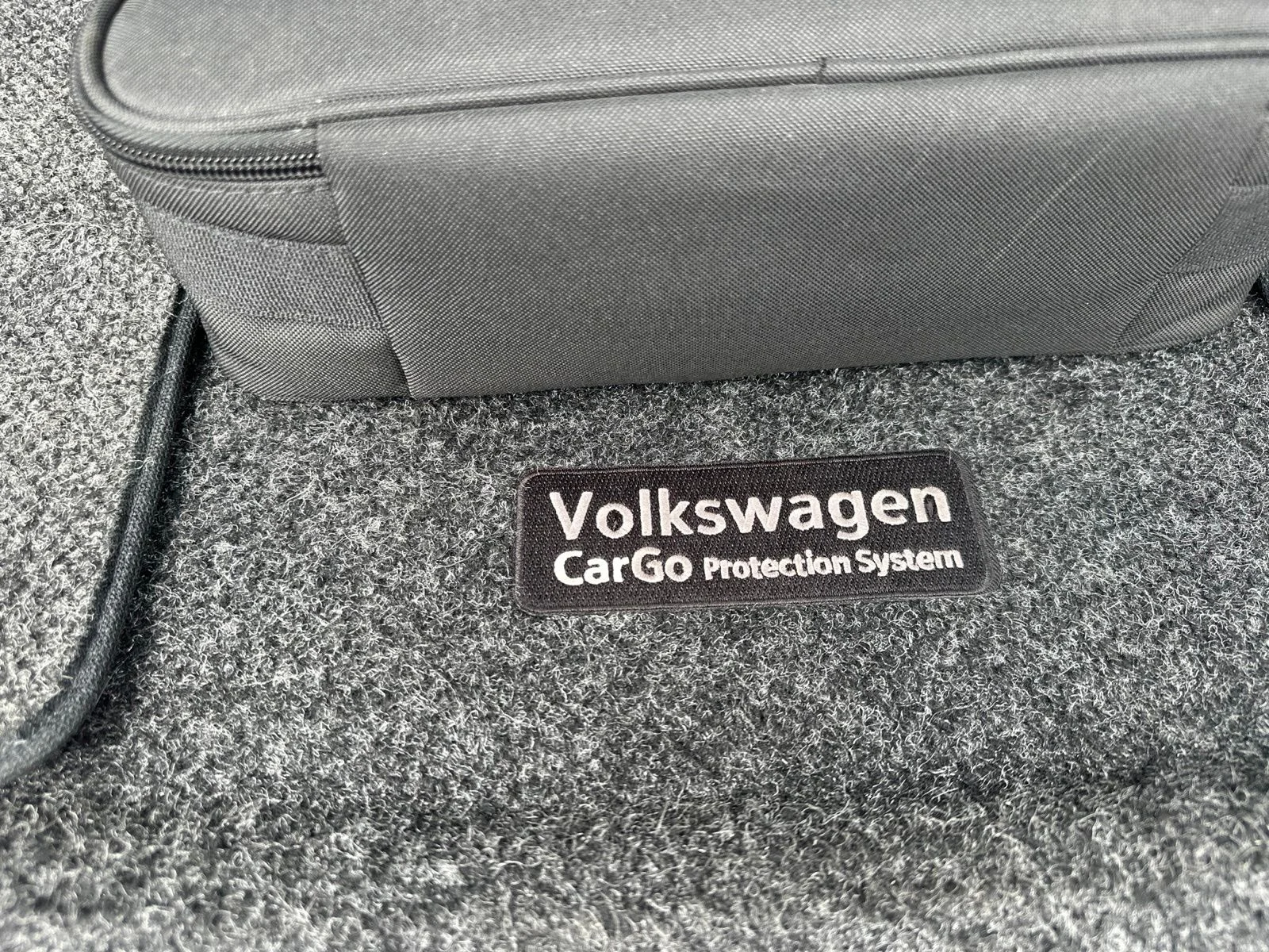 Certified Used 2022 Gray Volkswagen 3.6L V6 SEL R-Line image 33