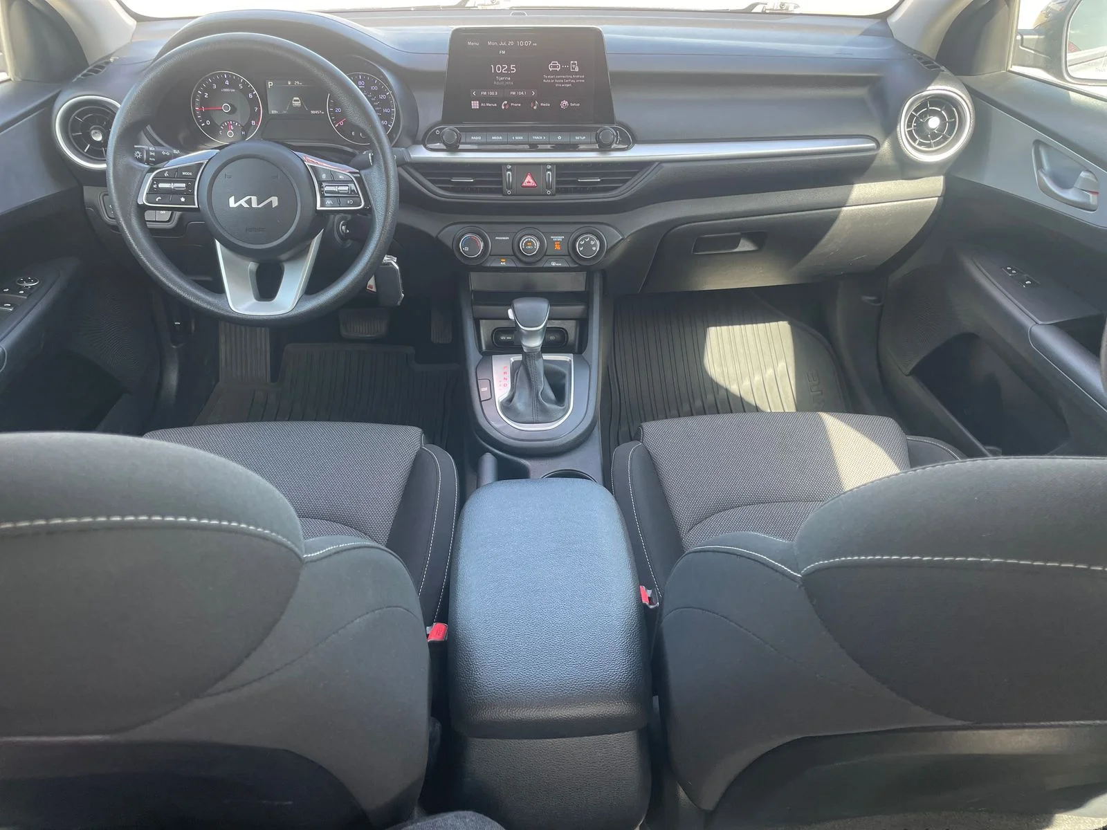 Used 2024 Gray Kia LXS image 9