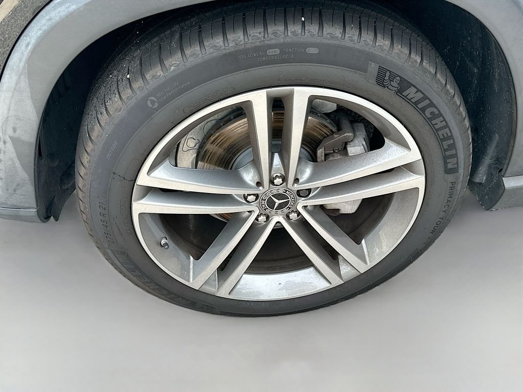 Certified Used 2022 Black Mercedes-Benz GLE 350 image 32
