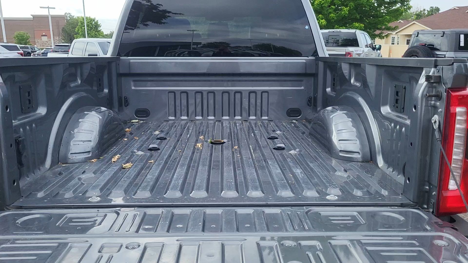 Certified Used 2025 Gray Metallic Ford LARIAT image 21