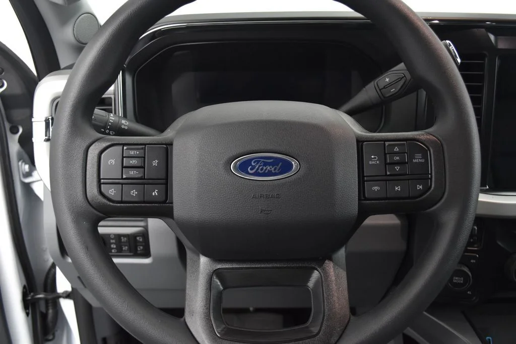 New 2026 Oxford White Ford F-350® XLT image 11