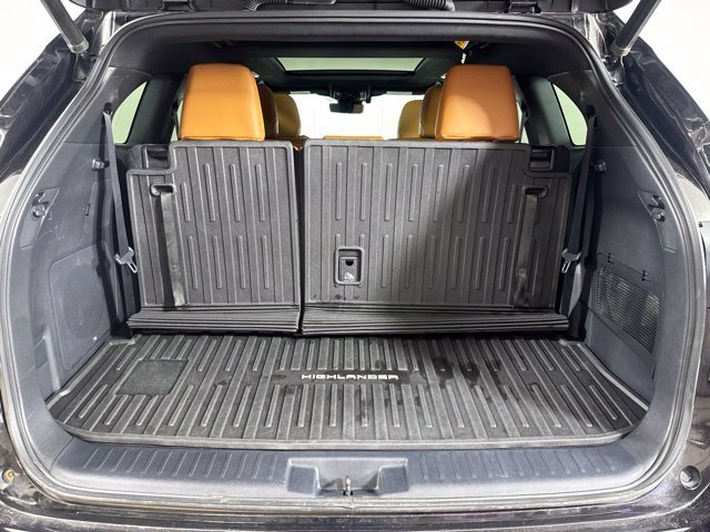 Used 2020 Brown Toyota Platinum image 22