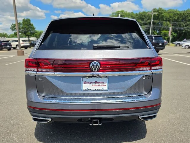 2024 Volkswagen Atlas SE w/Tech - Photo 6