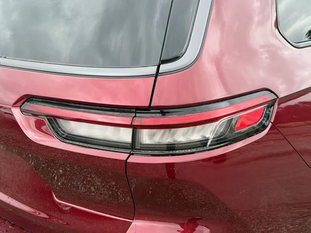New 2026 Velvet Red Pearl-Coat Exterior Paint Jeep Limited image 6