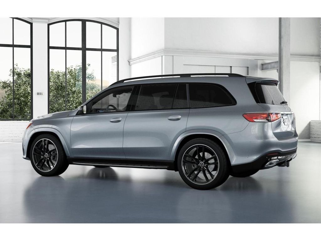 Used 2025 Silver Mercedes-Benz GLS 580 image 31