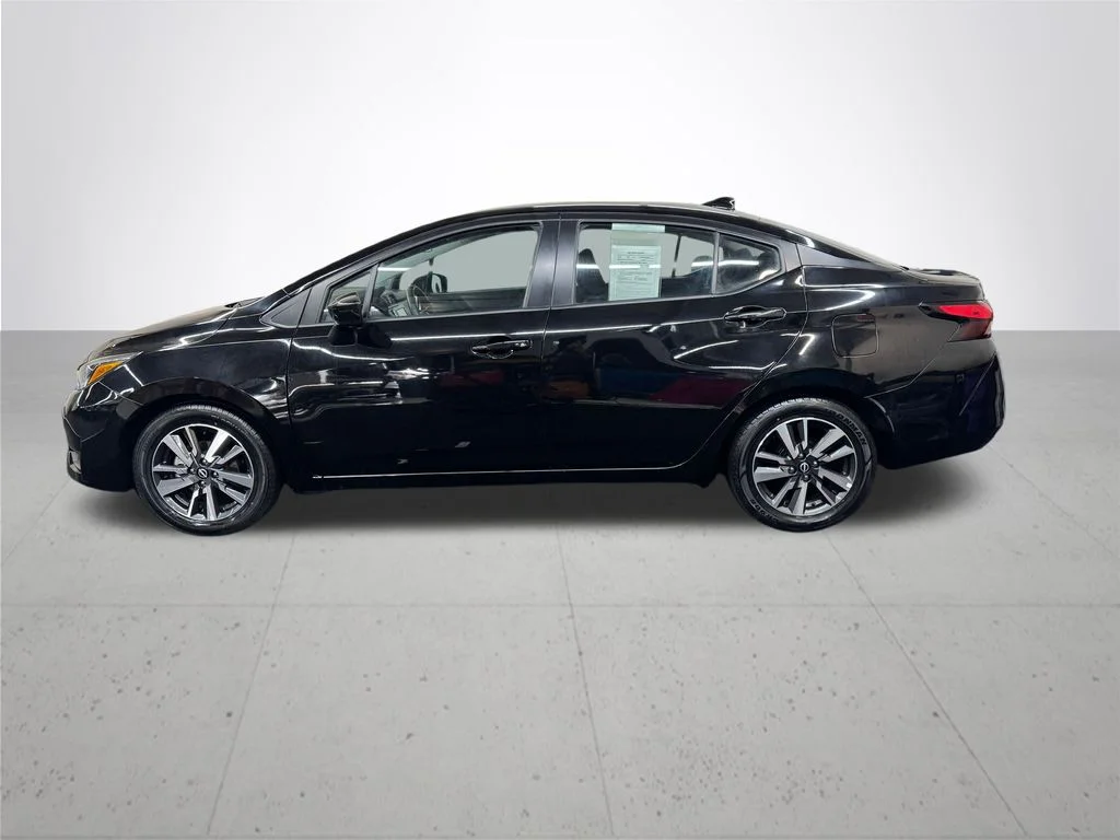 Used 2025 Black Nissan 1.6 SV image 3