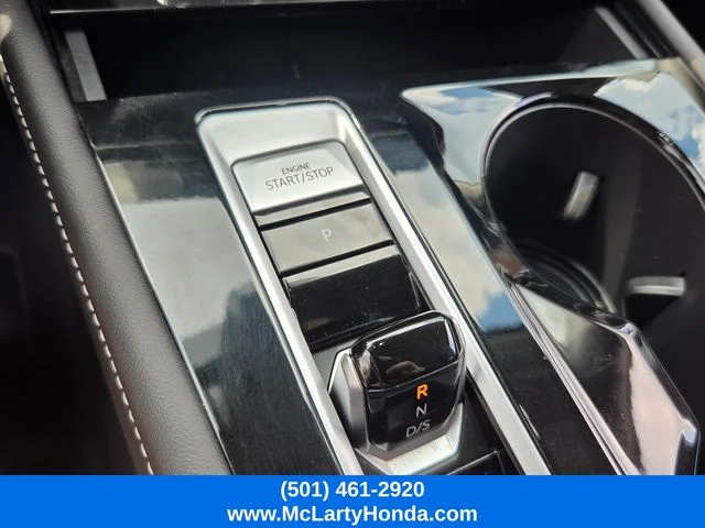 2025 Volkswagen Atlas SE w/Tech - Photo 22