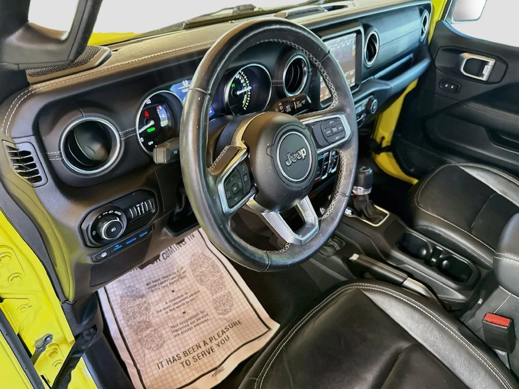 Used 2022  Jeep Unlimited Sahara 4xe image 10