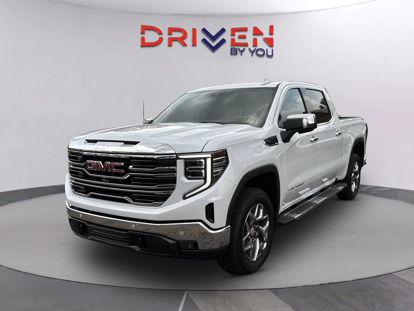 New 2026 Glacier White Tricoat GMC SLT image 8