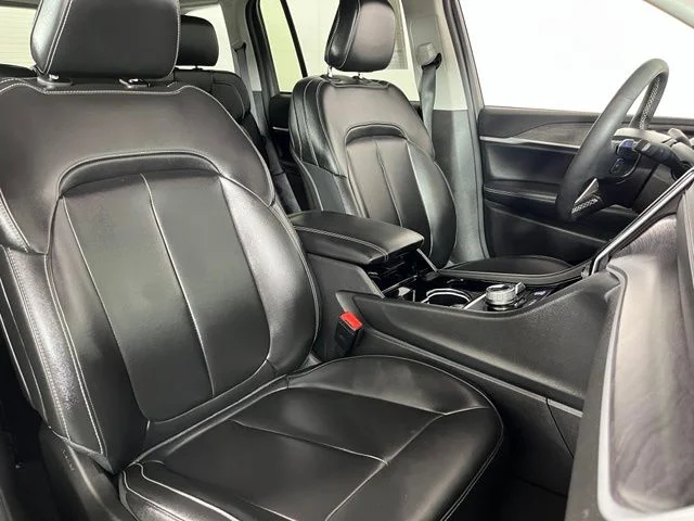 Used 2023 Black Jeep Limited image 42
