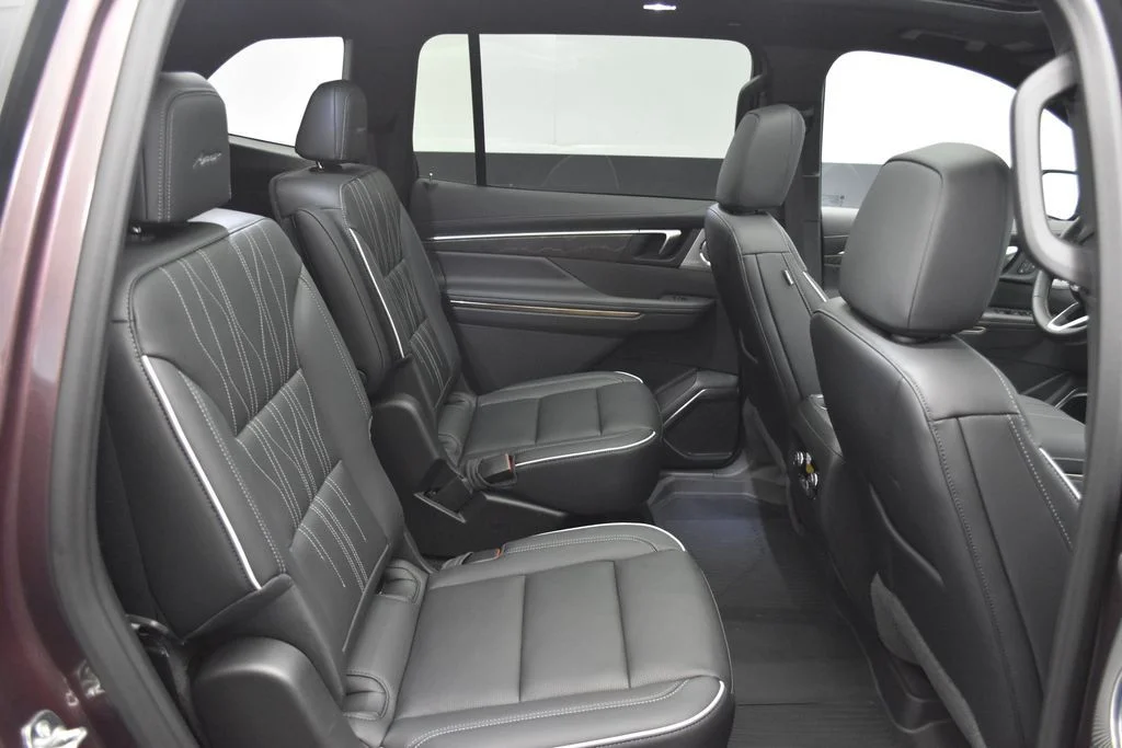 Certified Used 2026 Purple Buick Avenir image 27