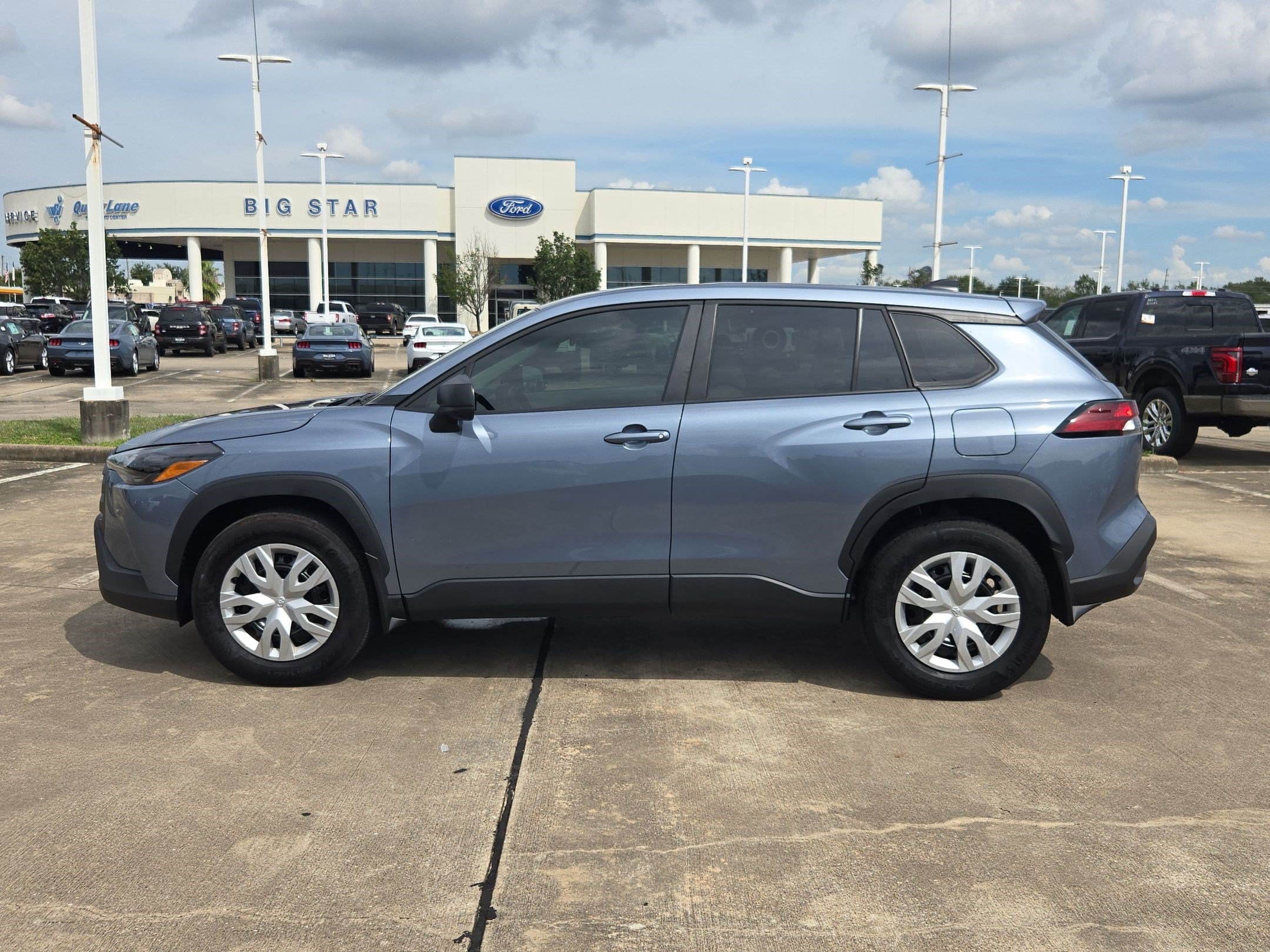 Used 2026 Blue Toyota L image 6