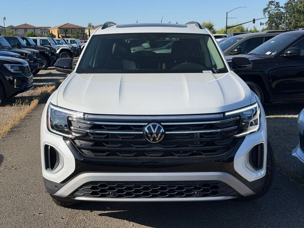 New 2026  Volkswagen 2.0T Peak Edition image 4