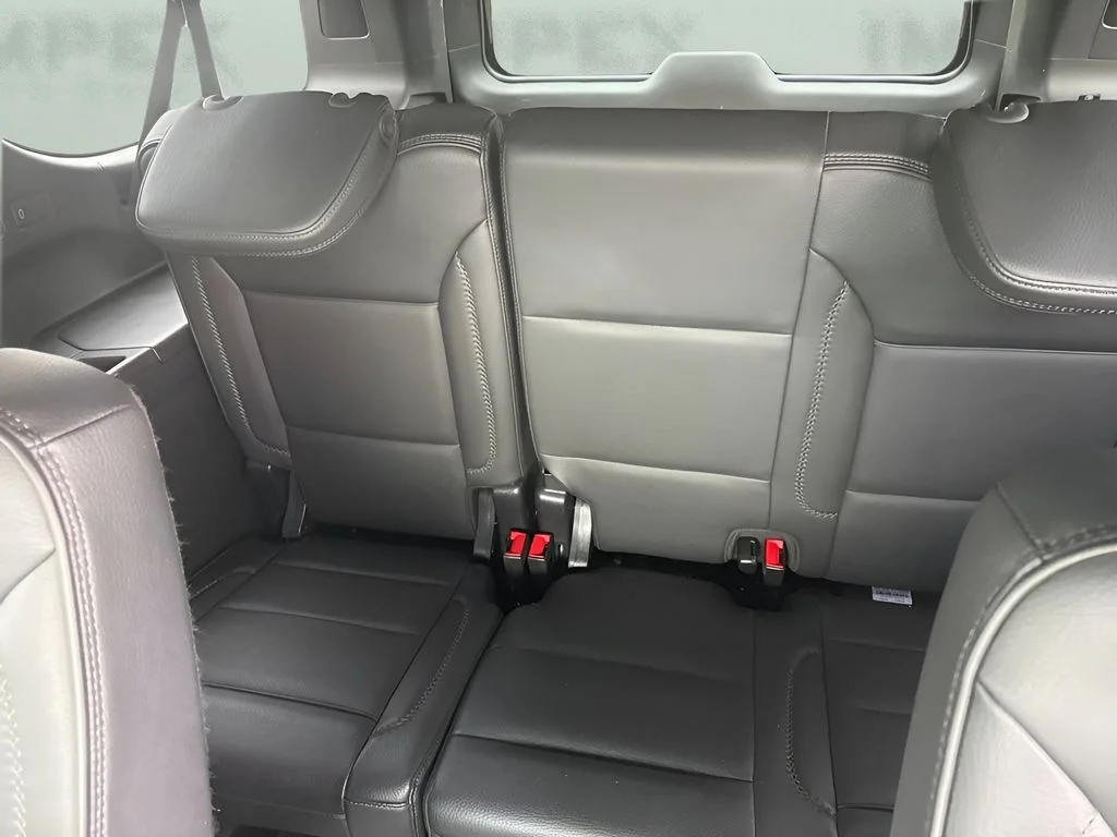 Used 2025 Silver GMC Denali image 13