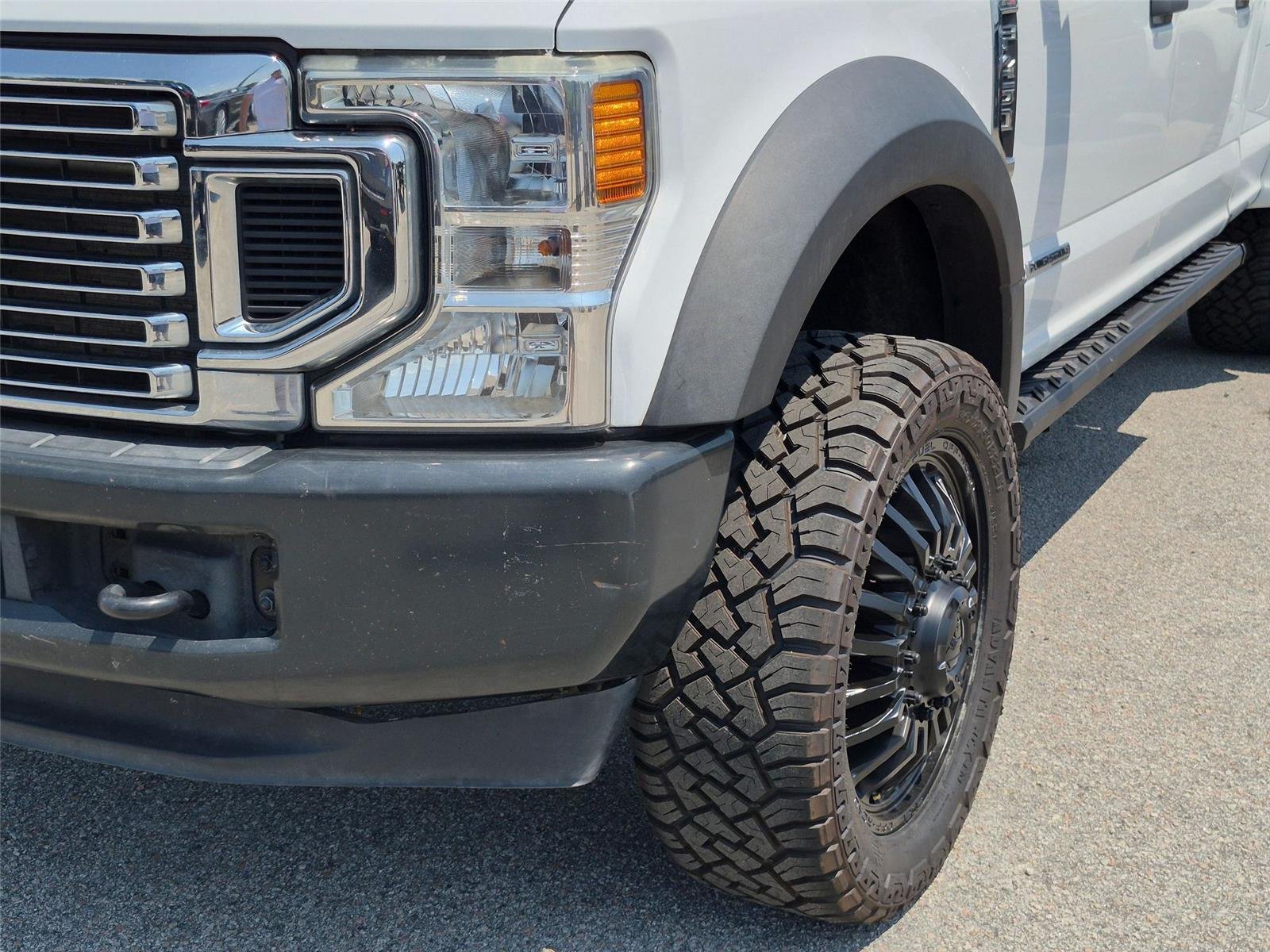 Used 2022 Oxford White Ford XL image 9