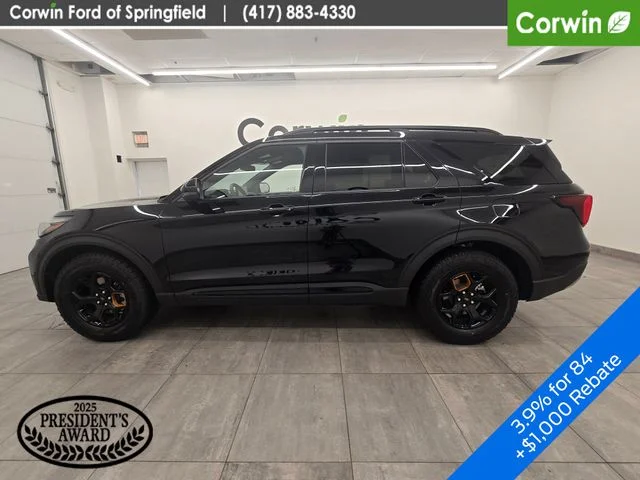 New 2026 Agate Black Metallic Ford Tremor® image 2