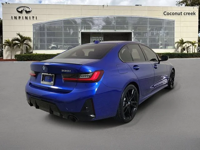 Used 2024 Blue BMW 330I M Sport image 4