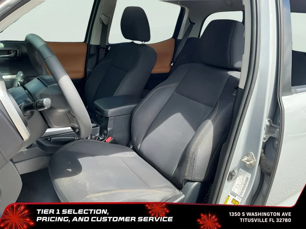 Used 2019  Toyota SR5 image 19
