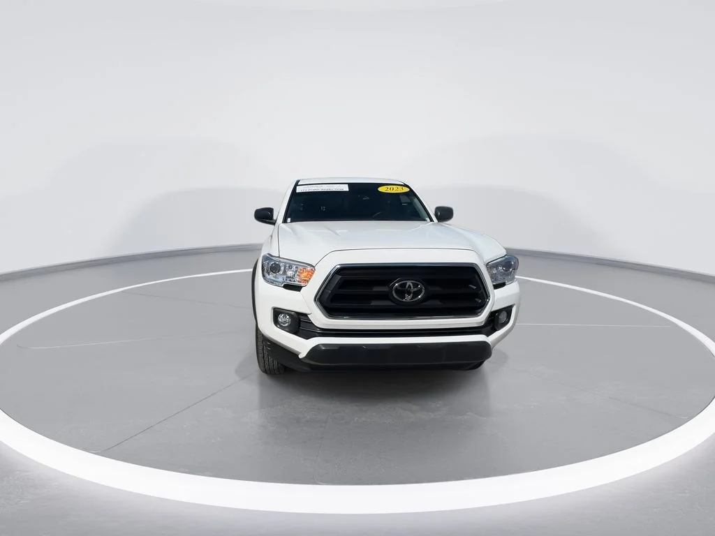 Used 2023 White Toyota SR5 image 3