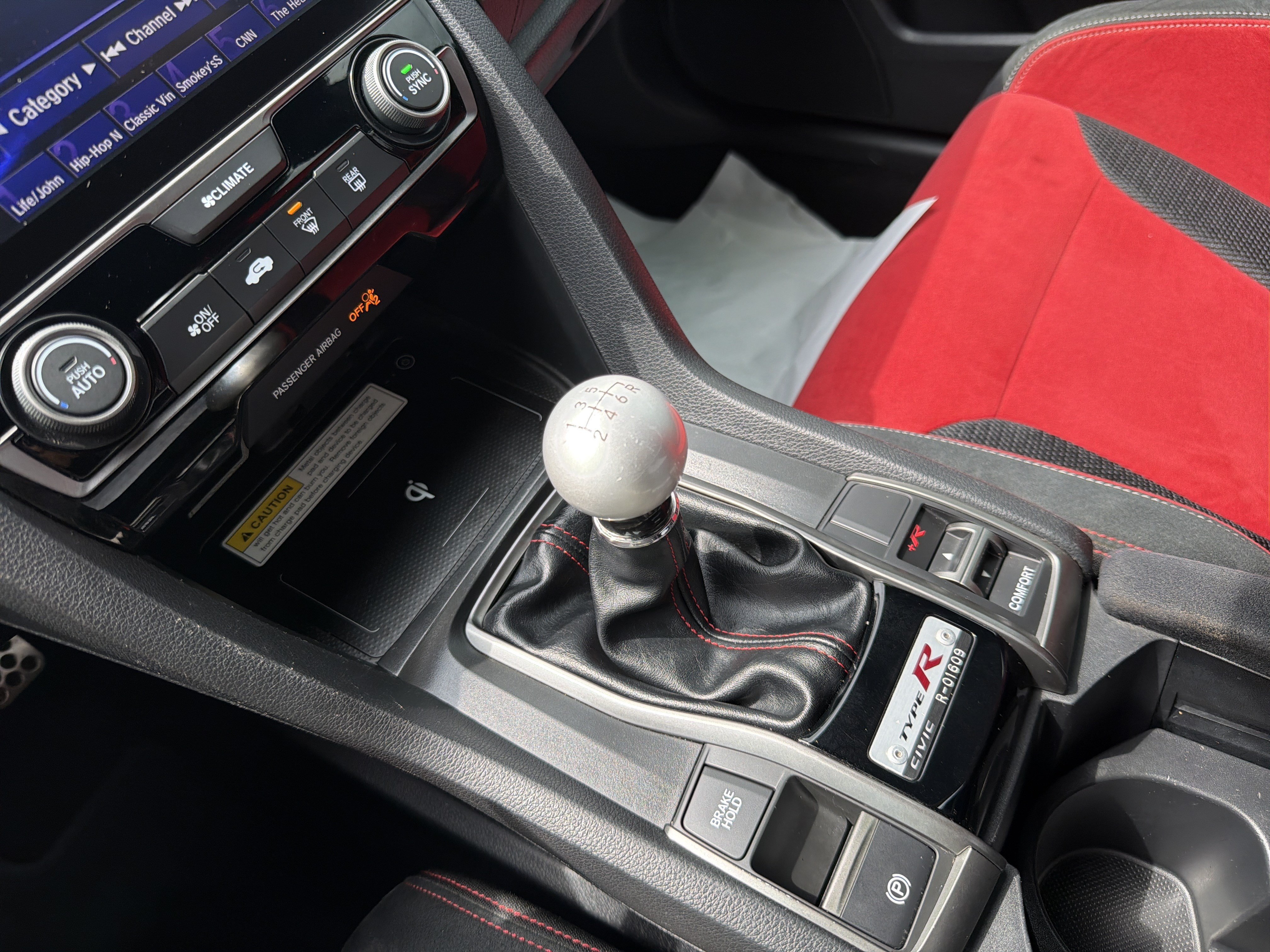 Used 2017 Crystal Black Pearl Honda Type R Touring image 7