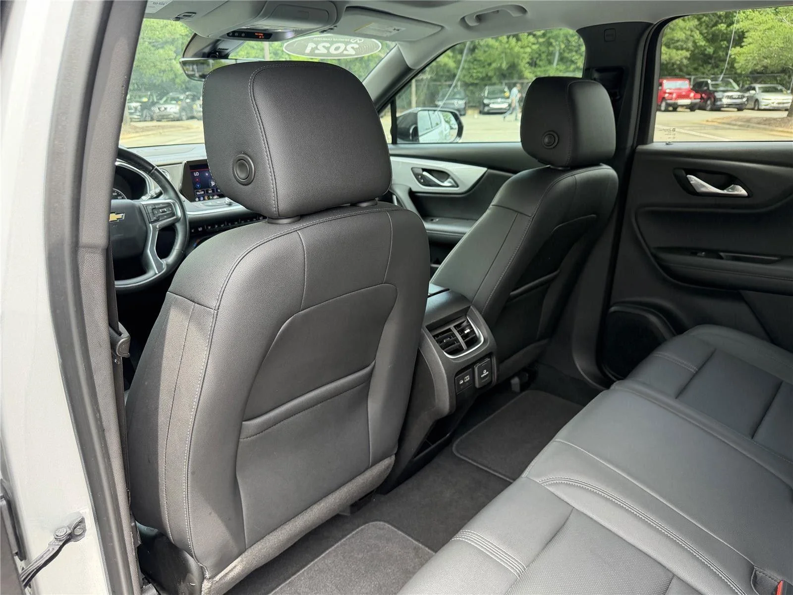 Used 2021 Silver Ice Metallic Chevrolet LT image 34